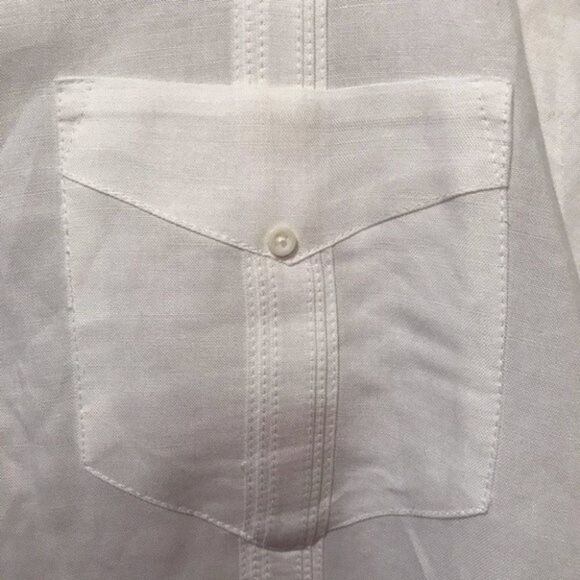 NWOT. Cubavera button down shirt with pockets - Picture 3 of 4